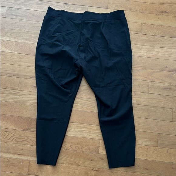 Athleta Stellar Tight Women's Plus Size 26 Black Pants - Picture 3 of 13